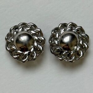 VINTAGE bergere Earrings Clip Floral Matte Silver